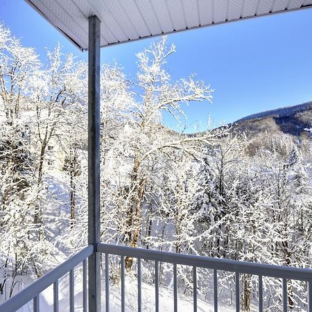 Condo 305 33 Chemin Du Hameau By Les Chalets Alpins Stoneham Exterior foto