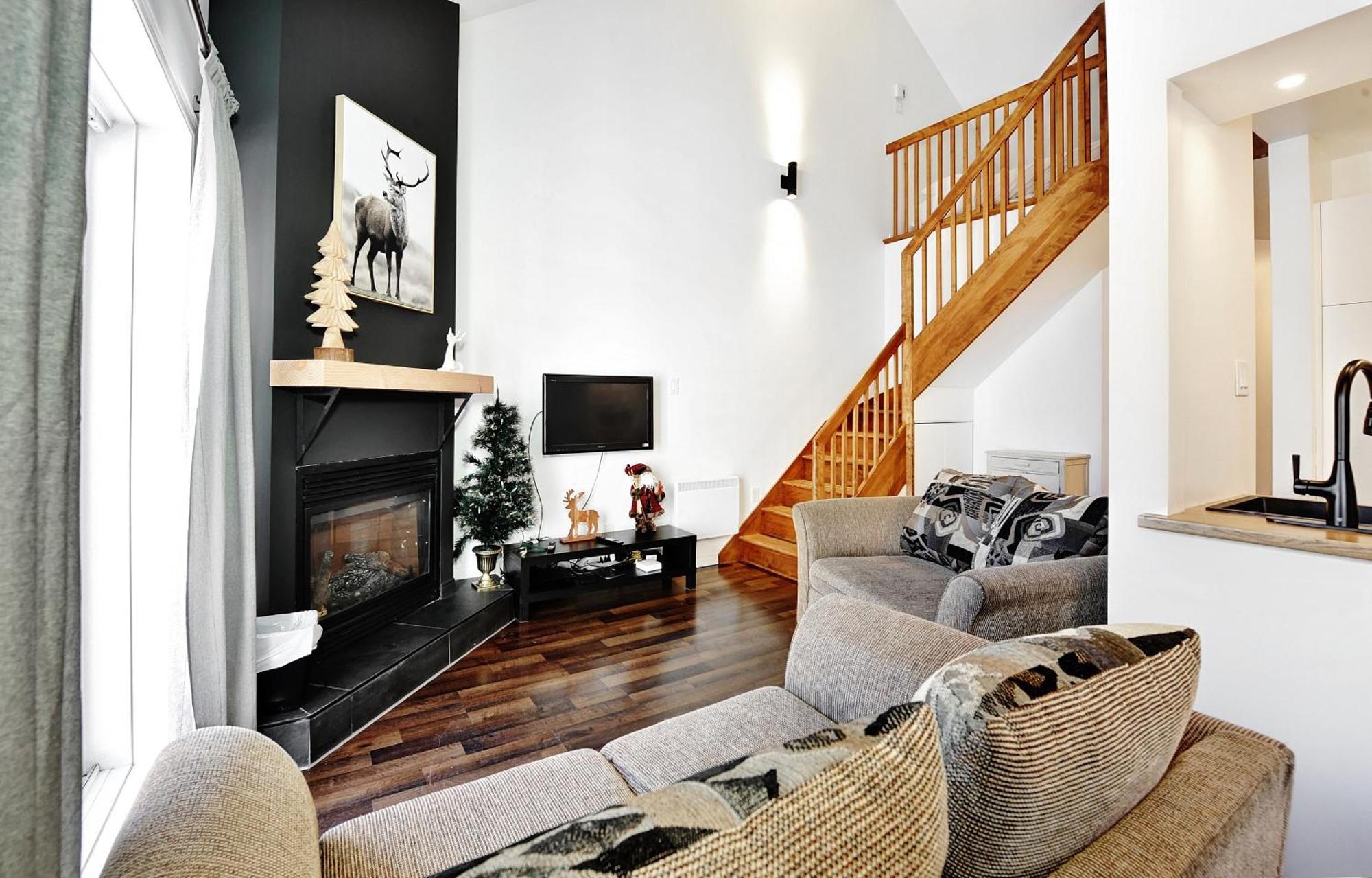 Condo 305 33 Chemin Du Hameau By Les Chalets Alpins Stoneham Exterior foto